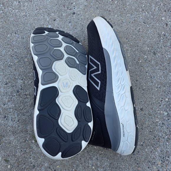 New Balance Fresh Foam 1540 X Rollbar Black and White Sneaker Women Size 10B - Picture 14 of 16